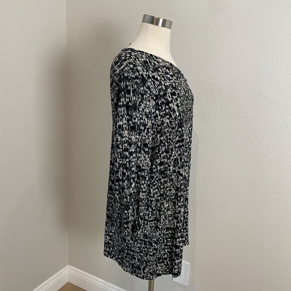 J Jill Wearever Collection Womens XL Printed Tunic Top Asymmetrical V Neck Shirt - Picture 6 of 9